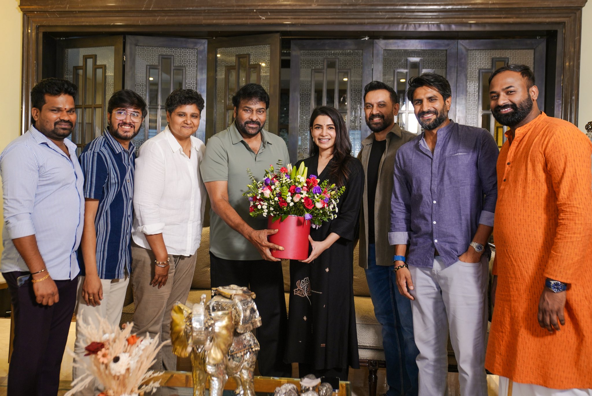 hiranjeevi Surprises Samantha and Raj